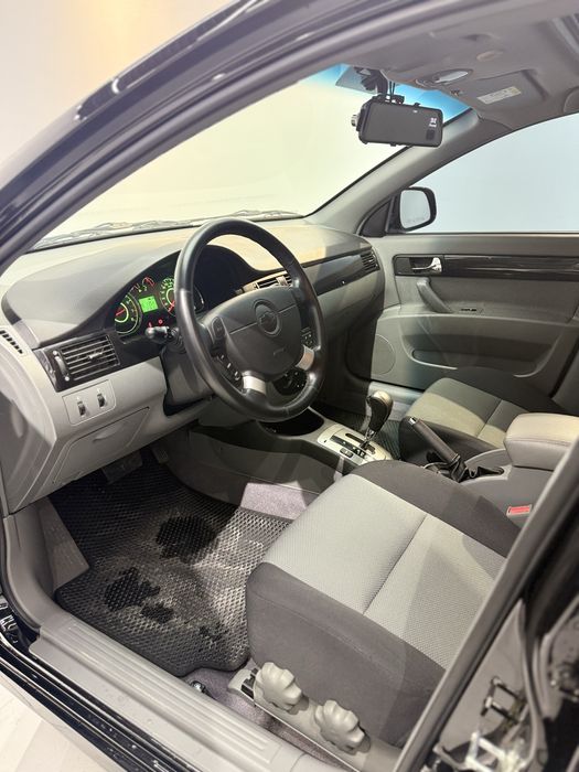 Jentra qora gbo avtomat