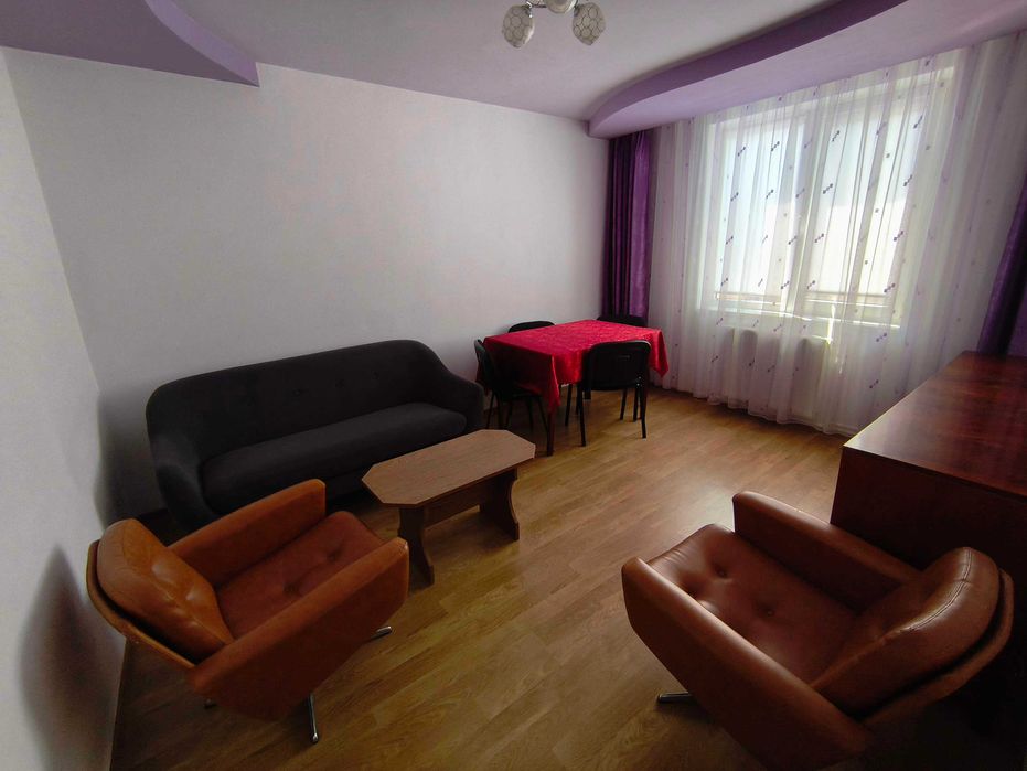 Închiriez apartament 3 camere Dorohoi