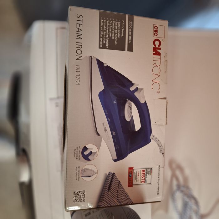 Парна ютия с 7 функции 2200W внос от Германия чисто нова