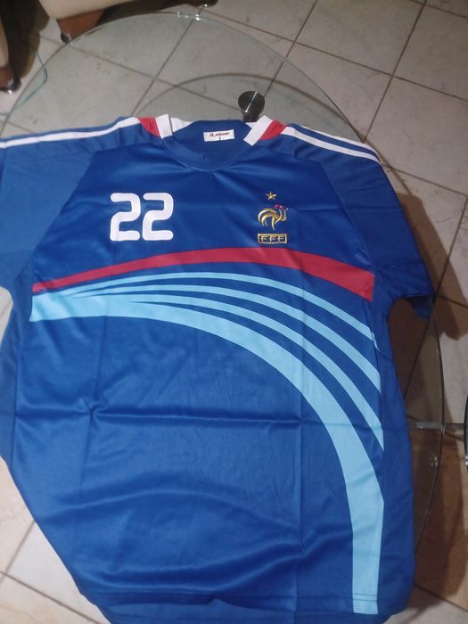 Футболни тениски