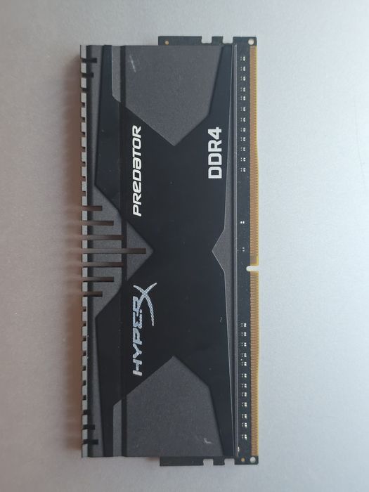 Kit RAM HyperX Predator DDR4 8GB (2x4GB) 3200MHz CL16 Dual Channel