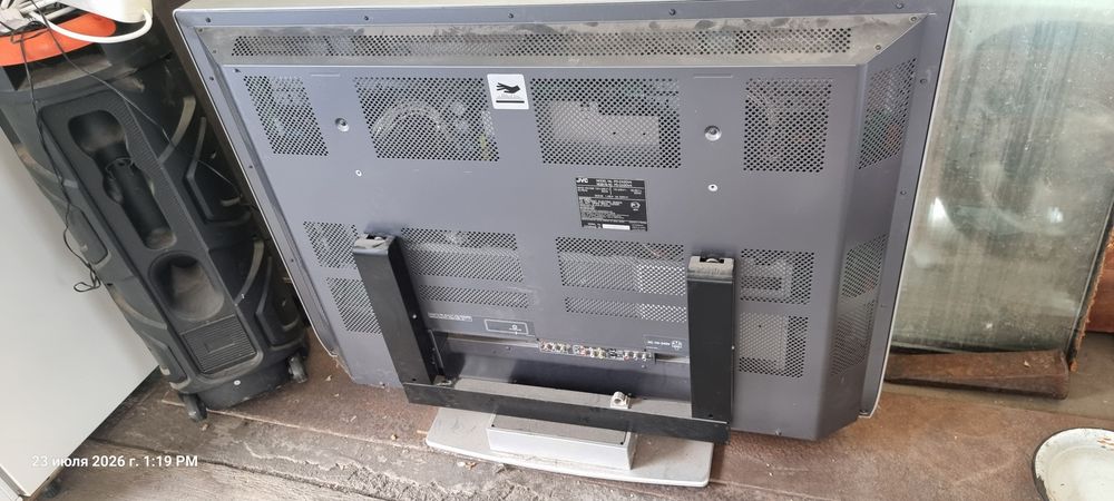 японский телевизор JVC Модель PD-Z42DV4
Тип: Плазменная панель.
