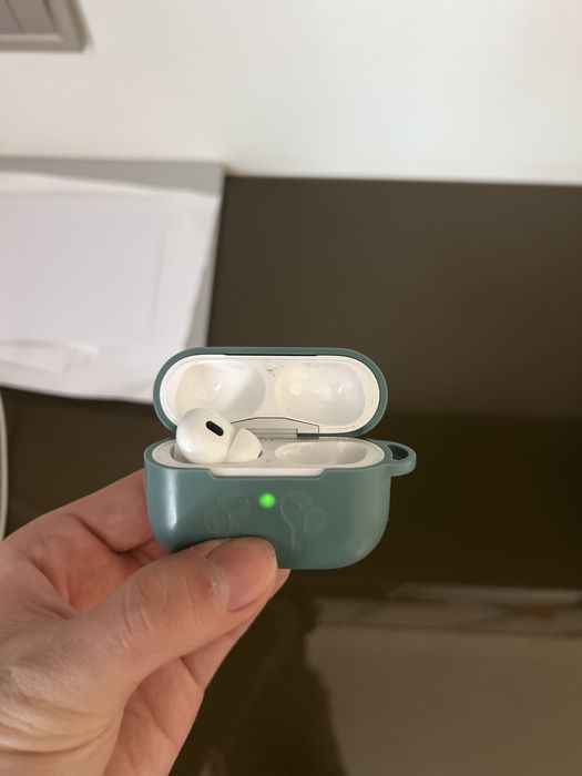 Наушники Airpods pro