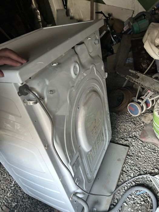 Продам машинку на 10 кг