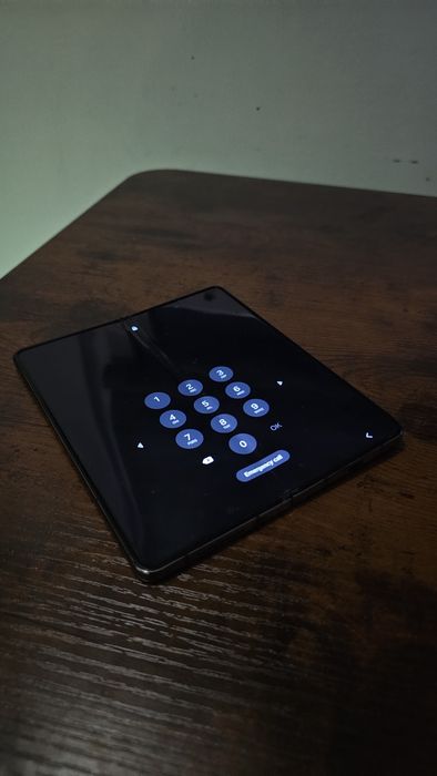 Samsung Z Fold 5 256gb Тъмно син