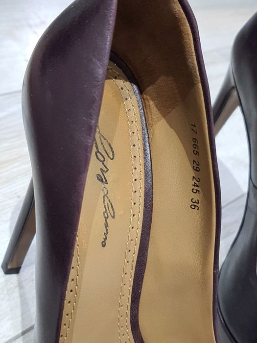 Кожаные туфли Corsocomo, лабутены