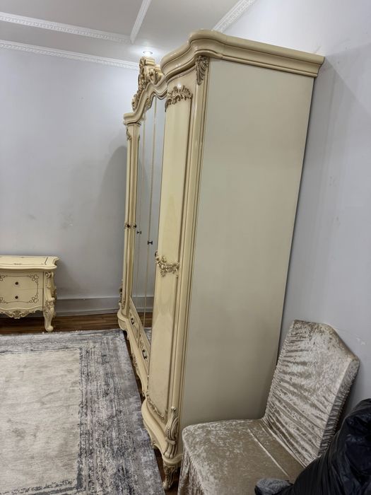 Продам спальный гарнитур б/у 390000 Алматы