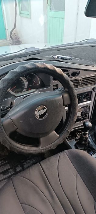 Neksiya 2 bir qoʼl salondan olingan 2010 yil radnoy