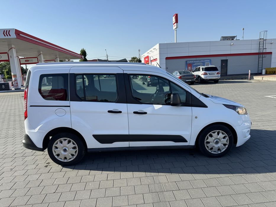 FORD Tourneo Connect 2018 — imagine 3
