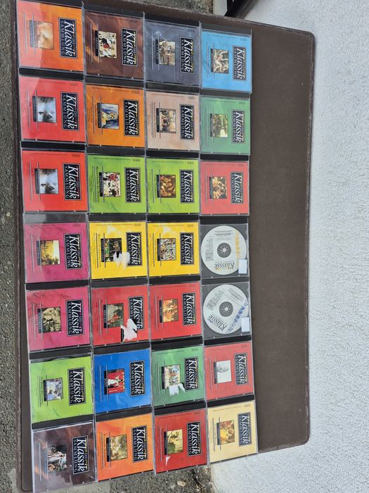 Vând Lot 50 CD cu muzica clasica mixta colectia Klassik, made in Germany