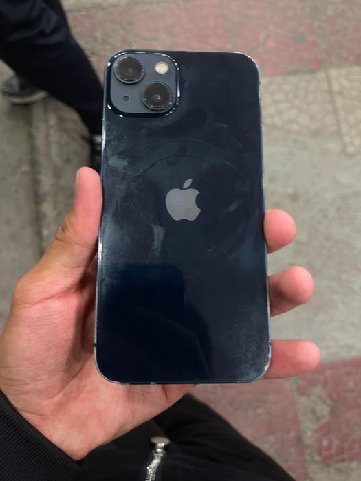 IPhone 13.   128GB