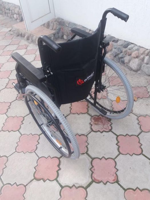 Инвалидная коляска