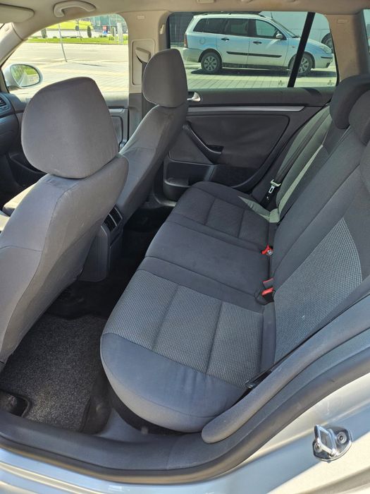 Vând Vw Golf 5 1.9 TDI 2009