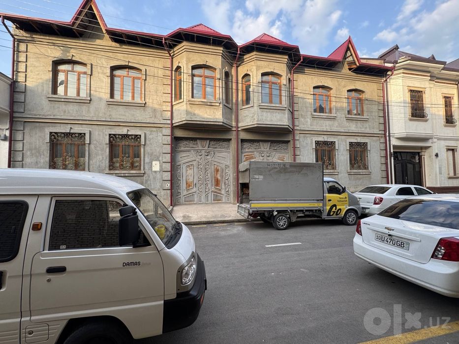 Срочно продается 3-х уровневый дом (300 кв.м) на Урикзоре