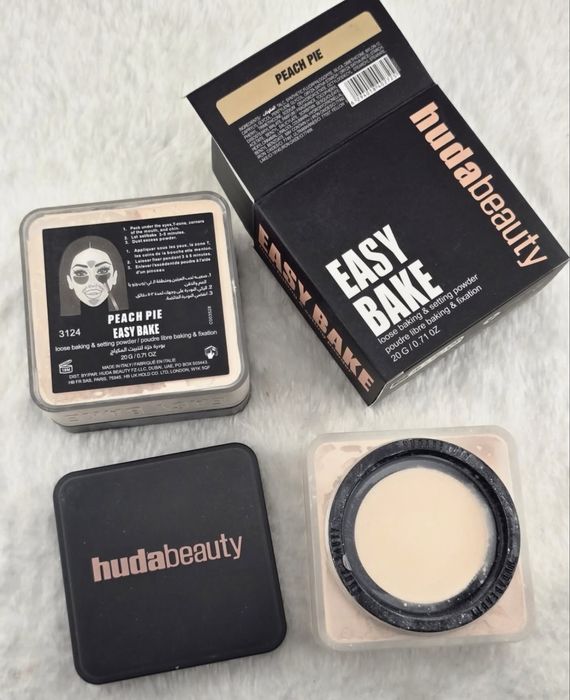 Пудра Easy bake Huda beauty