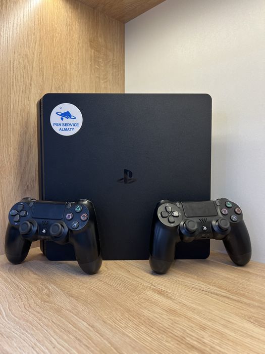 Приставка PlayStation 4 Slim