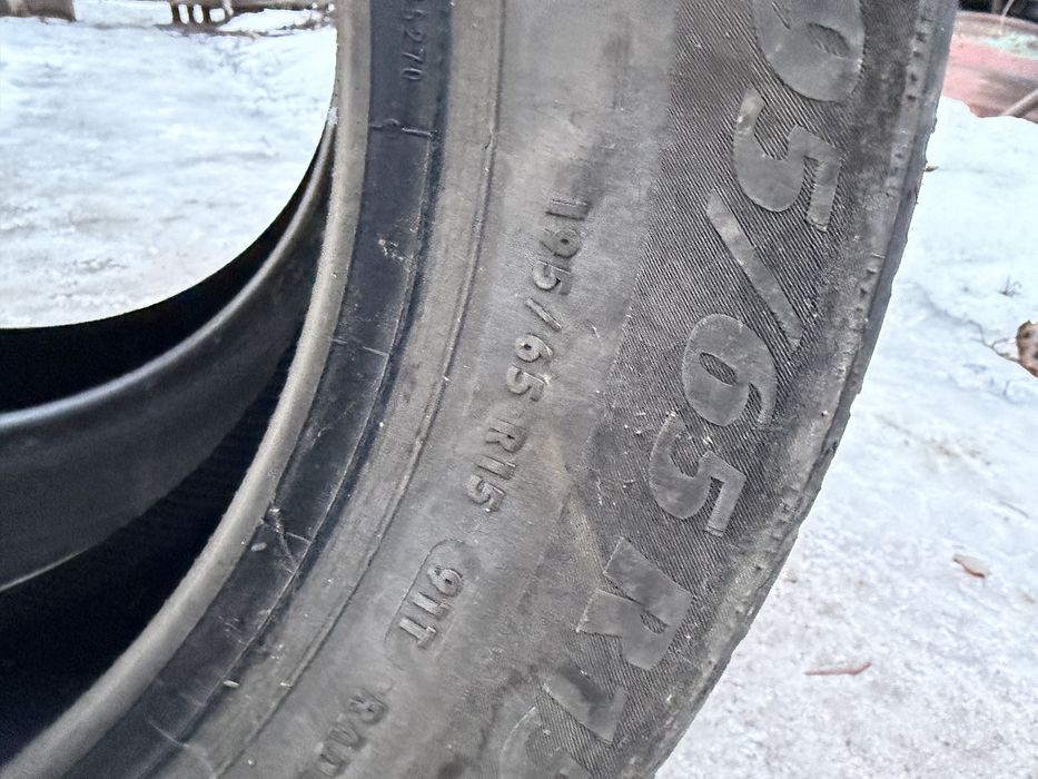 Две резины на 15     195/65R15