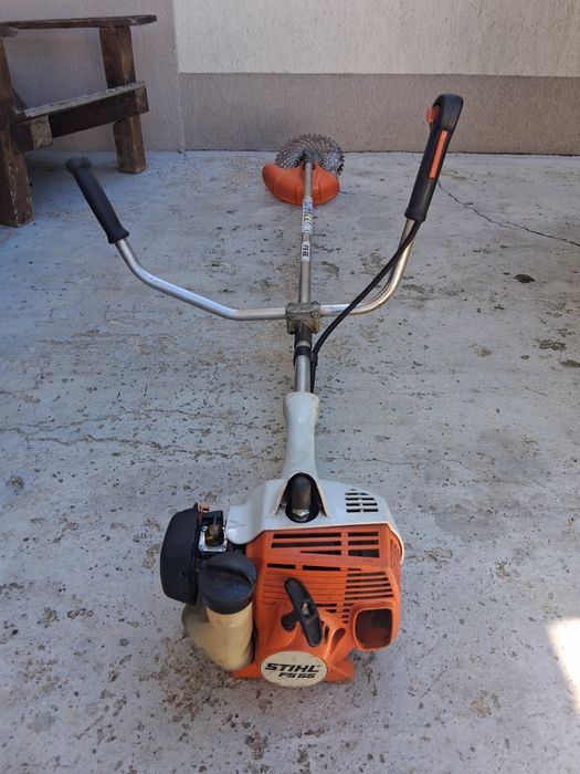 Vând motocositoare Sthil FS 55 .