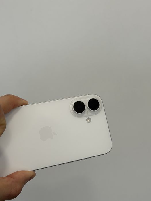 iPhone 16 перфектен