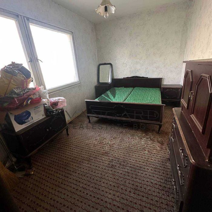 Продава се Тристаен апартамент в Пловдив, Изгрев - 92 кв.м за 463 €/кв.м - Снимка #2