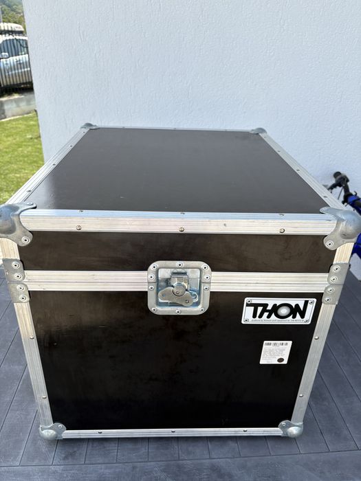 Rack case 8U Thon L-Rack 8U 55 Service Hatch