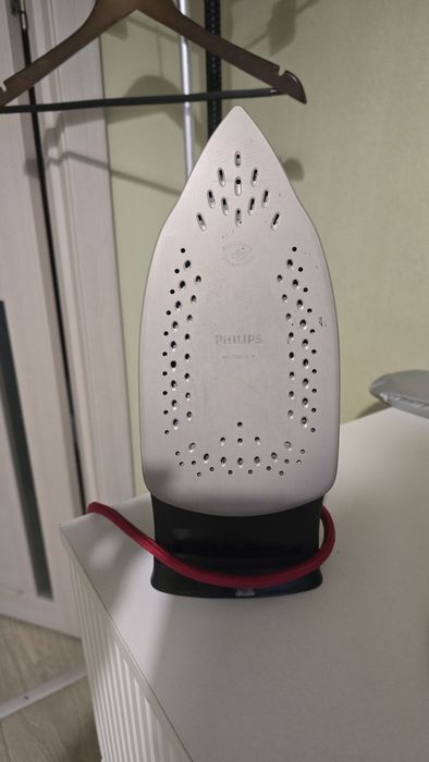 Продам утюг Philips 2400w