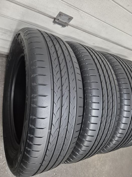 Anvelope continental 215/60/17