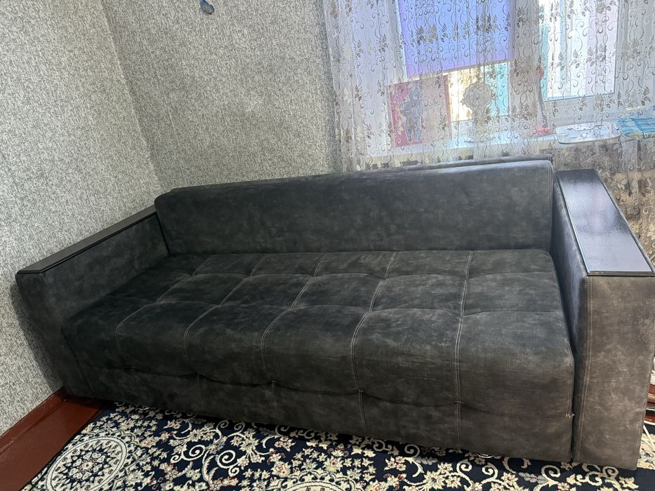 Продам диван в отличном состоянии