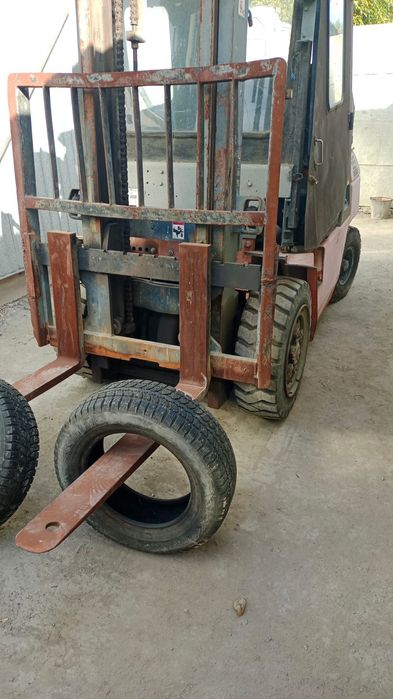 Продам вилочный погрузчик