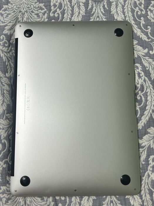 MacBook Air 13 (2015)