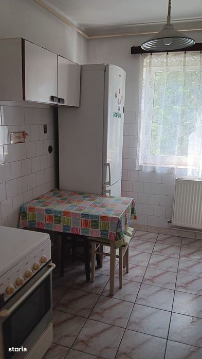 Vanzare apartament 2 camere, zona  micro 9 Targoviste