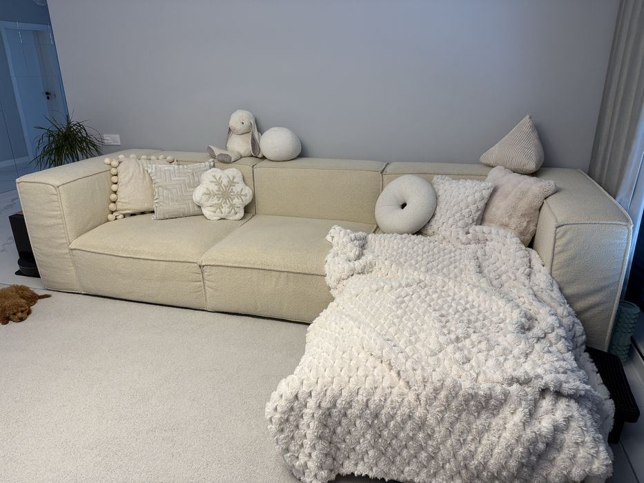 Coltar Cloud 330x200x75 de pe racole.ro