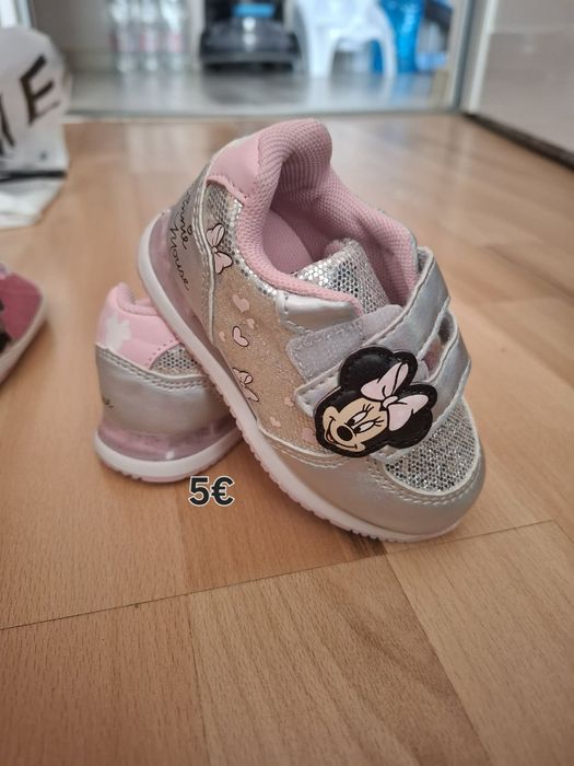 Бебешки буйки и обувки