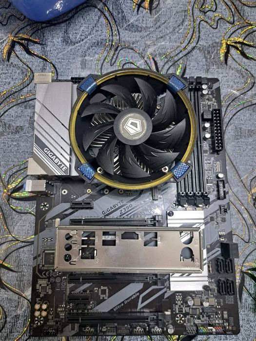 Gigabyte Z390 D Core i5 9400F