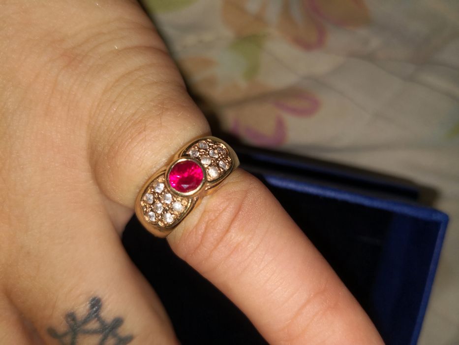 Inel din aur 18 carate, cu rubin natural si diamante