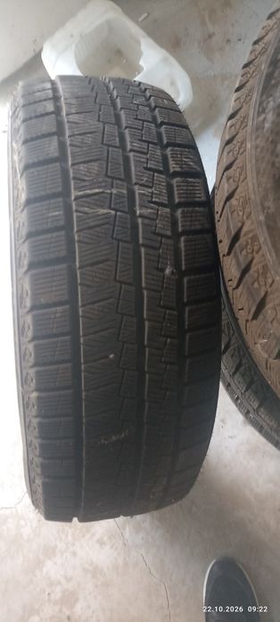 Зимные шины размері 215*55*R17