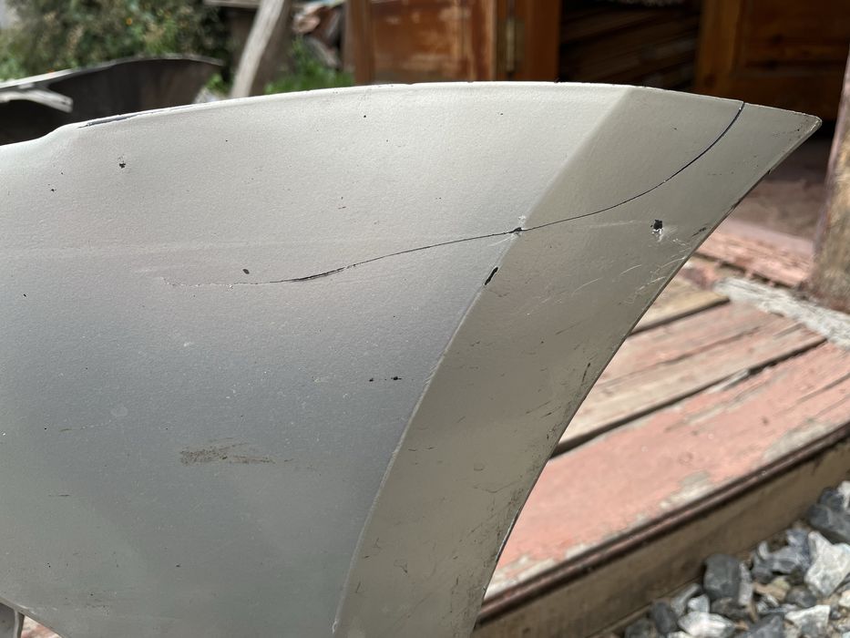 Бампер и подкрылок поло.