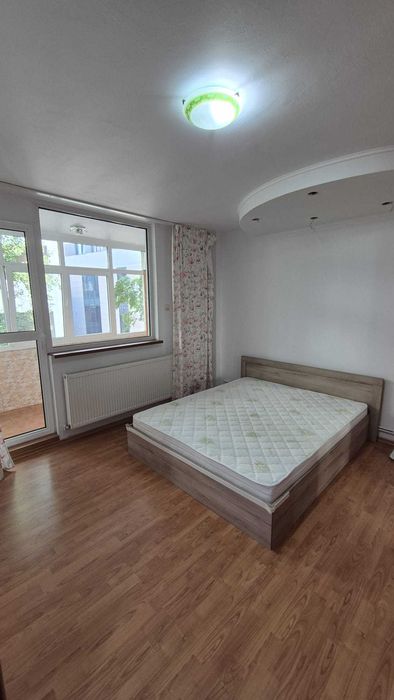 Apartament 3 camere decomandat de închiriat – Auchan Titan | Centrală proprie | Parcare