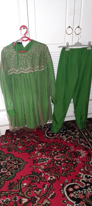 Двойка яшил сеткали золотистый жемчукла бн безатилган деффекти йок