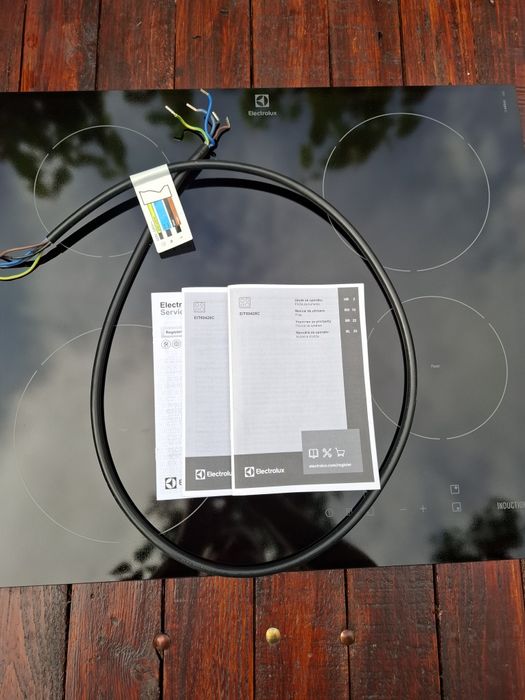 Plita cu inducție Electrolux