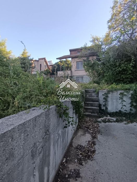 Вила с панорамна гледка