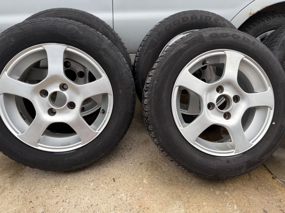 Vând roți 4*100 R14