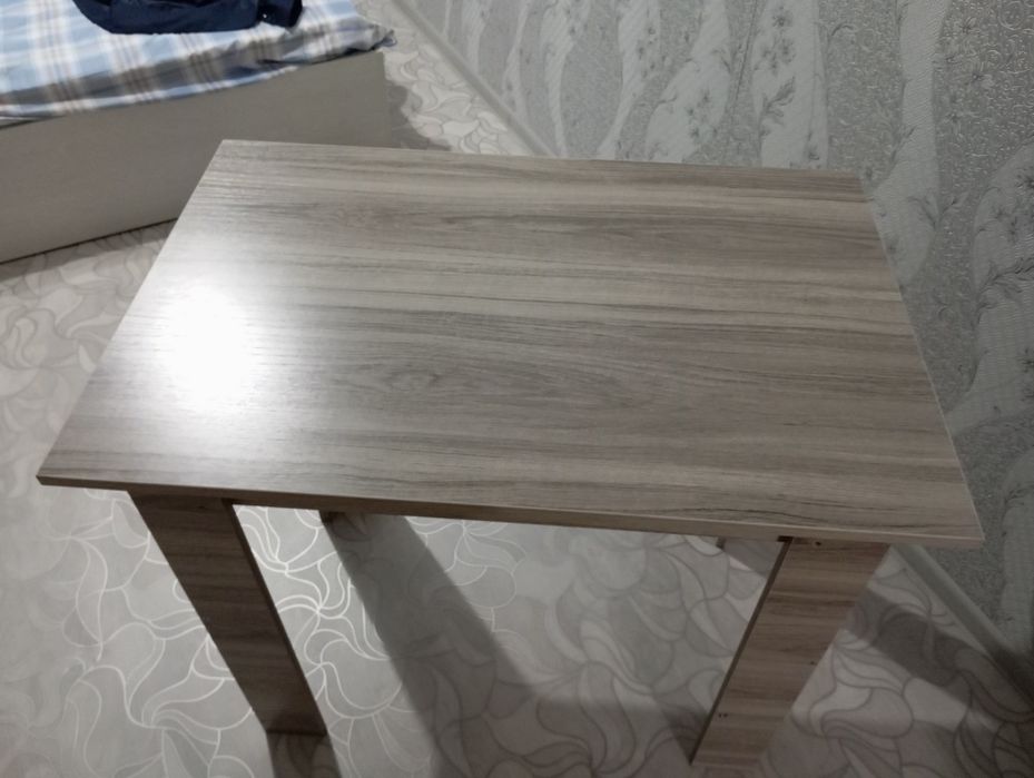 Стол кухонный новый