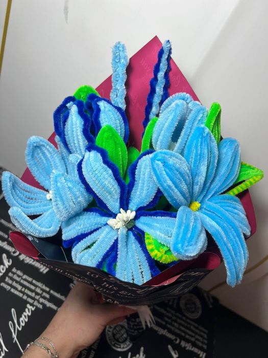 Buchete de flori plusate