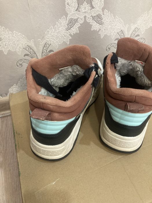 Зимние кроссовки ANTA