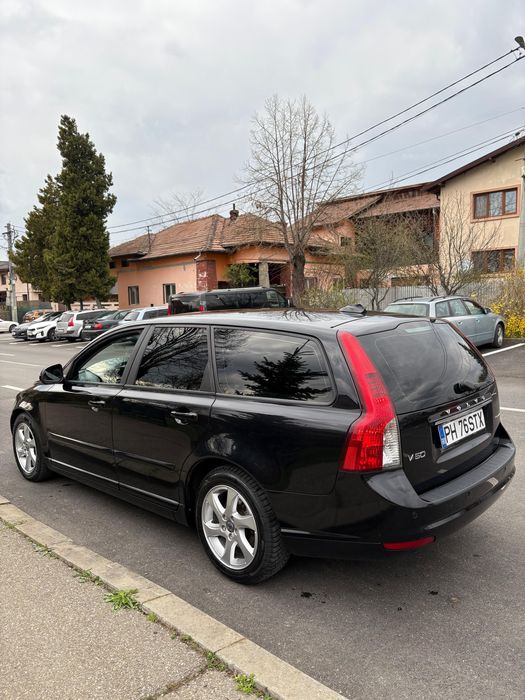 VOLVO V50 facelift