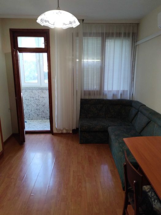 Дава се под наем Двустаен апартамент в Стара Загора, Център - 70 кв.м за 306 € - Снимка #1