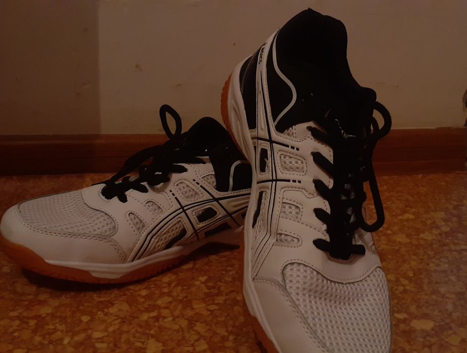 Кроссовки Asics ,40 размер