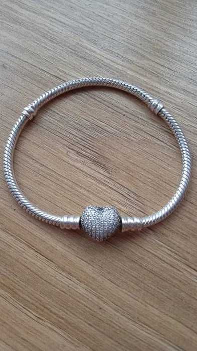 Оригинална Гривна Pandora