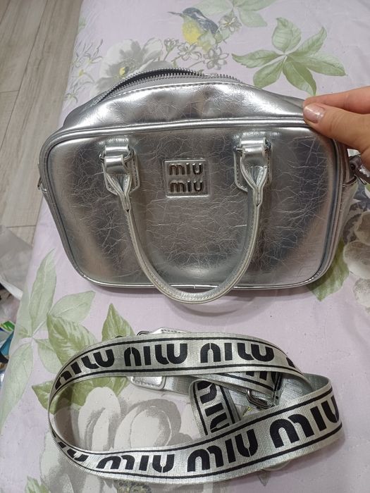 Продам две новые сумки Miu Miu